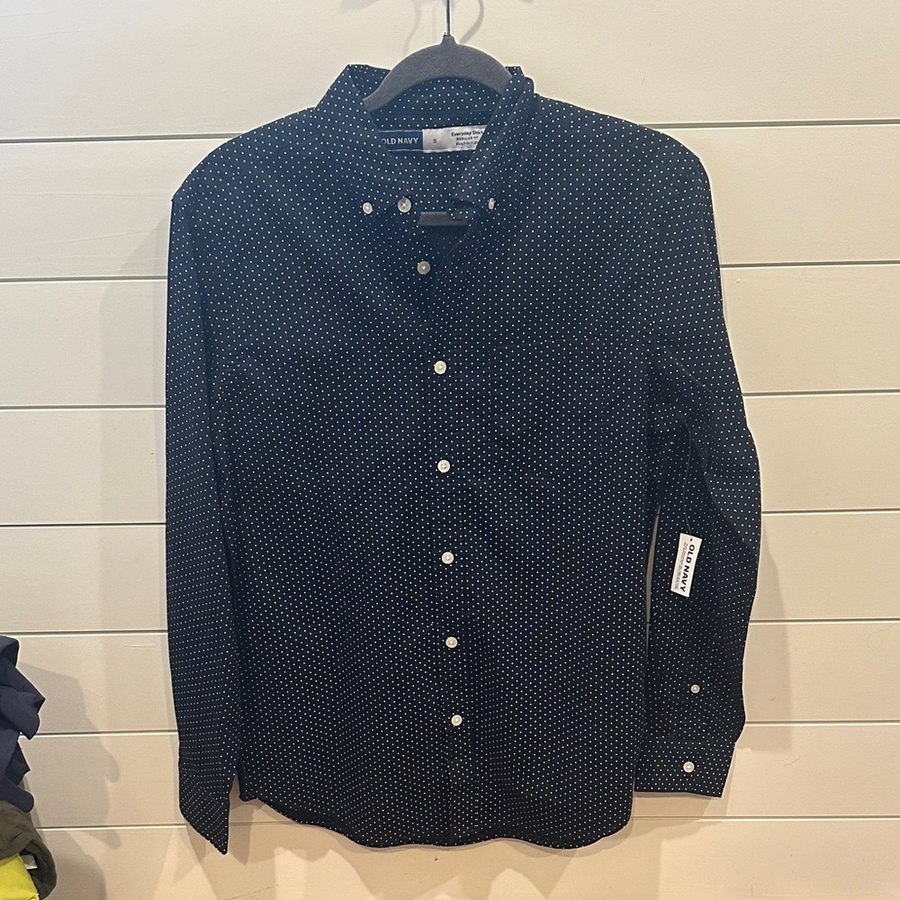 Old Navy Men's Black and White Dotted Shirt
